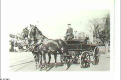 1917-Fireman-A-Abery-exercising-reel-horses