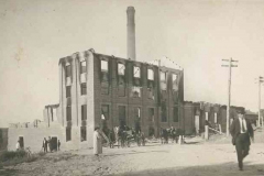 1920-Fire-damage-River-Murray-Milling-Co-Murray-Bridge-CROP