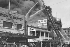 1940-Dunlop-Perdriau-Fire-Flinders-St-CROP