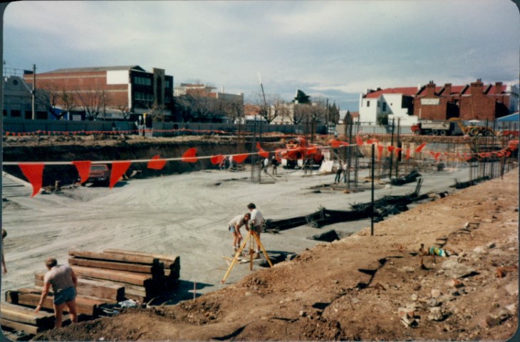 1982-1-0011-Small