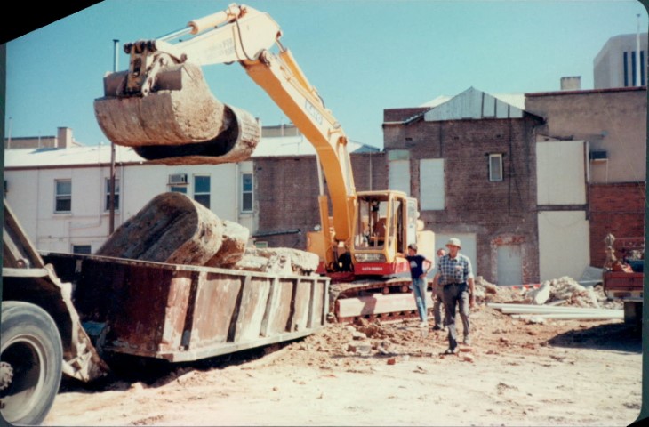 1982-6-0001-Small