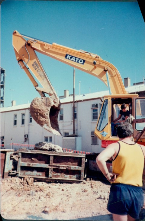 1982-7-0001-Small