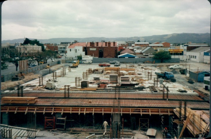 1982-9-0002-Small