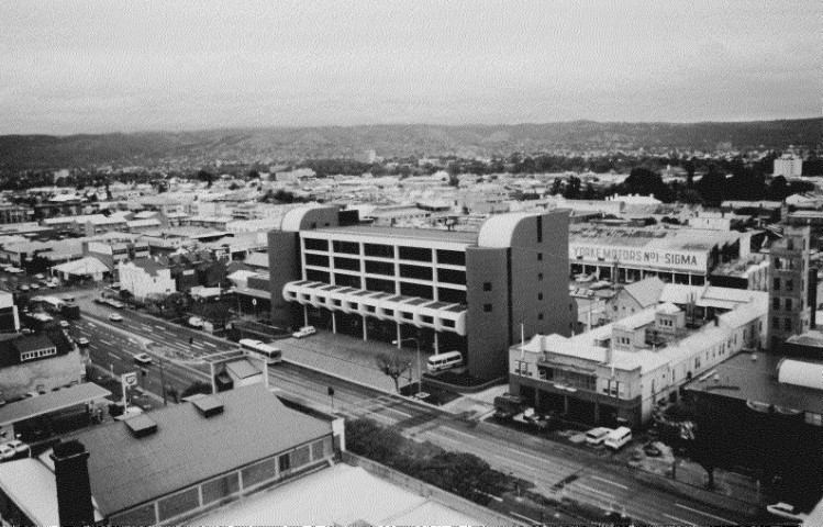 1983-3-0010-Small