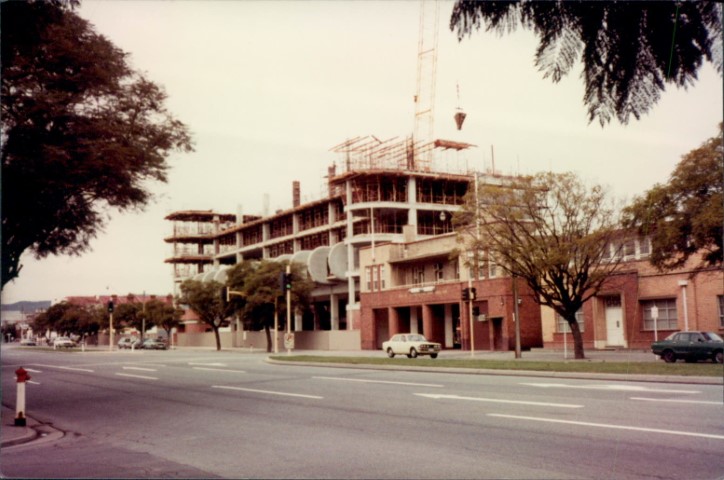 1983-3-0014-Small