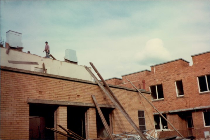1983-3-0016-Small