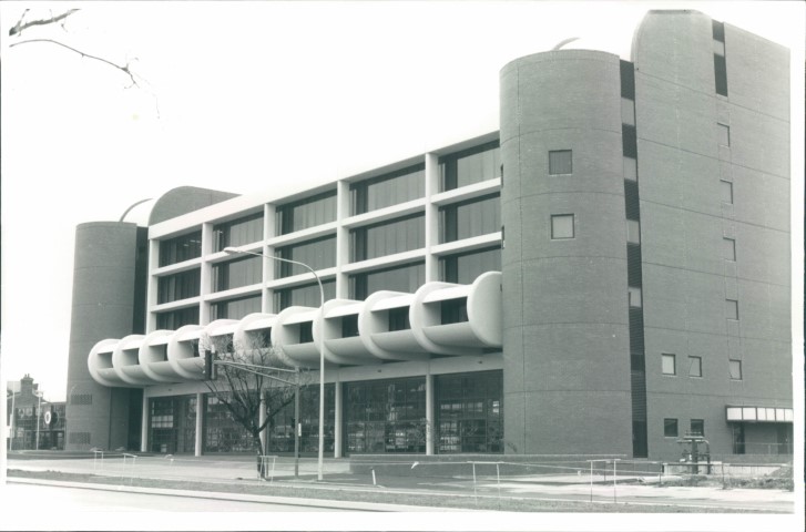 1983-6-0004-Small