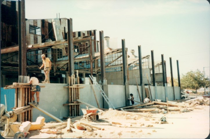1984-1-0009-Small