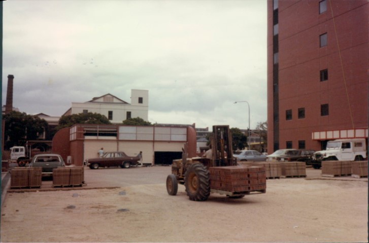 1985-1-0003-Small