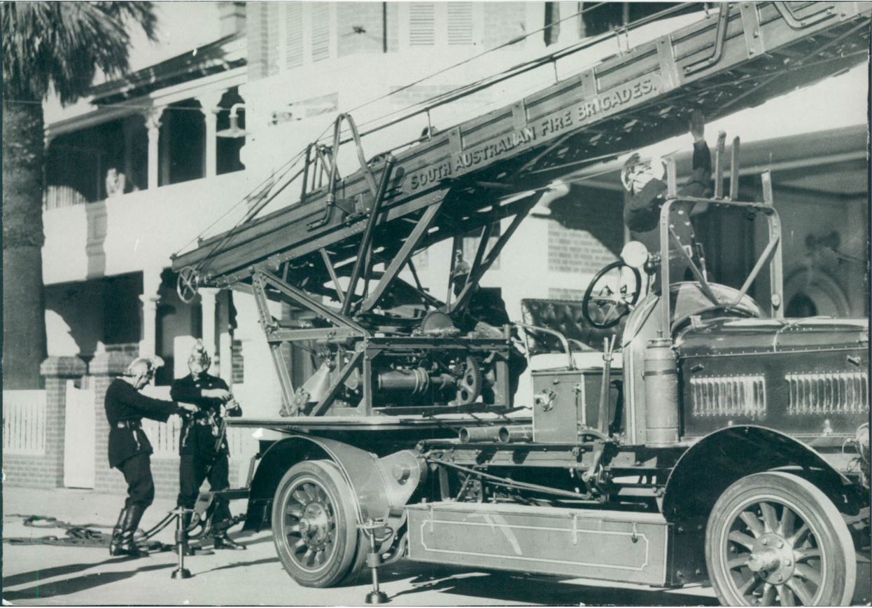 Vintage-ladder