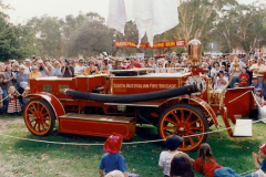 Vintage-Steam-engine