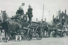 Vintage-horse-drawn-9